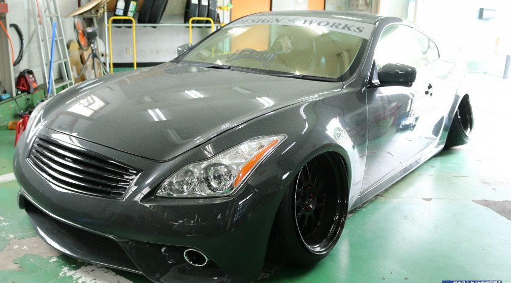 NISSAN　スカイラインクーペ　V36