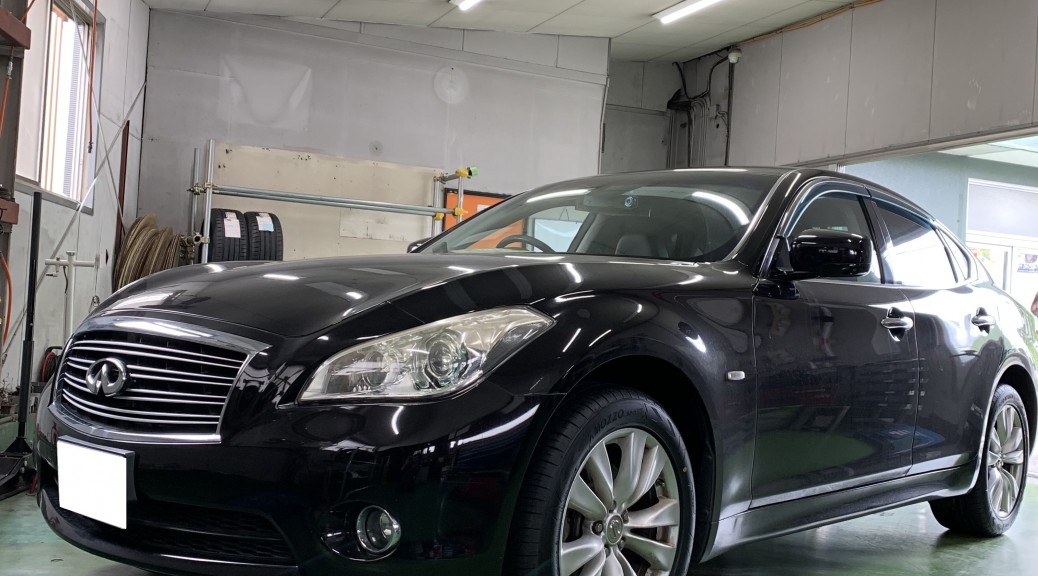 NISSAN フーガ　51