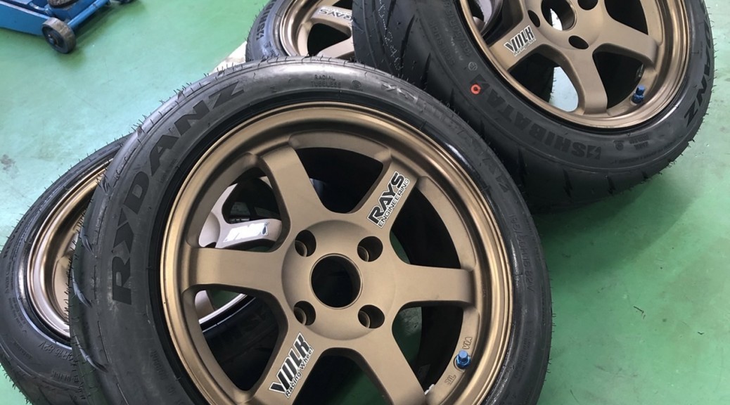 AE86　レビン　SHIBATAタイヤ