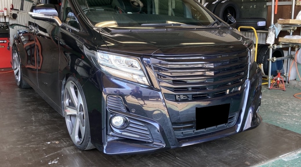 TOYOTA　アルファード　30