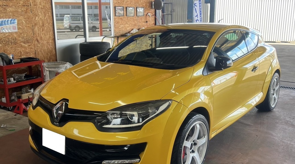 RENAULT メガーヌRS