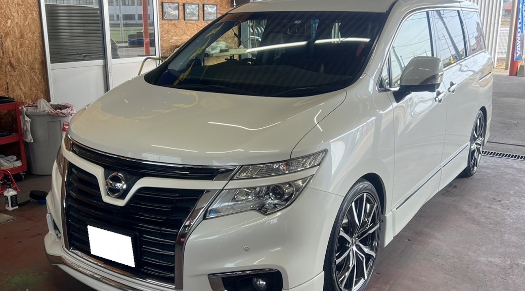 NISSAN E52　エルグランド