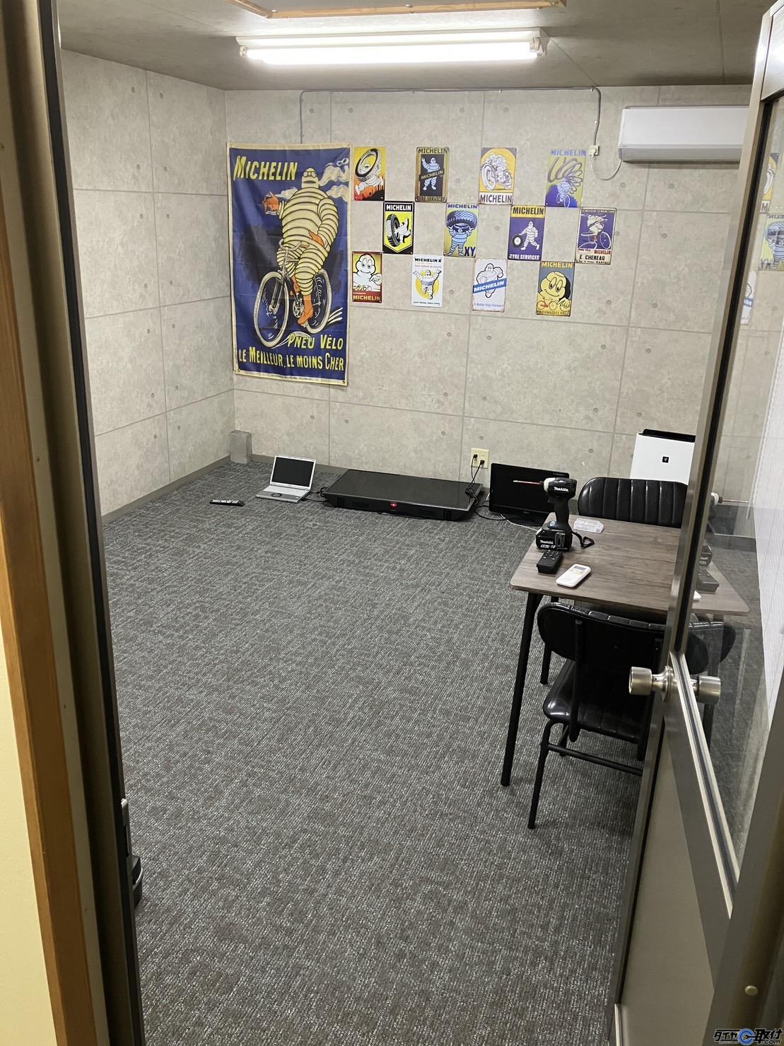 専用ページ　よっちゃん様　o(*^▽^*)o　宜しく申し上げます。 8KCF02SC 宅配ボックス KL 本体のみ 1台 TOEX(LIXIL) 【通販