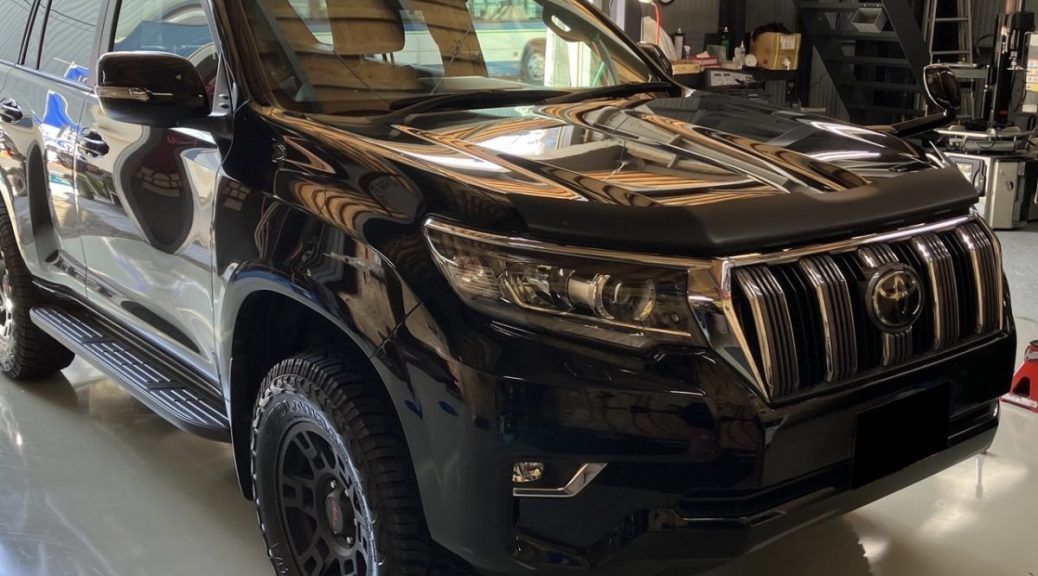 TOYOTA　プラド