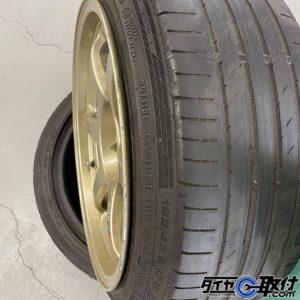 引っ張りタイヤ