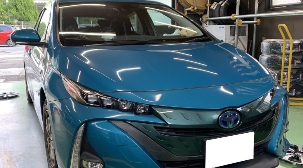 TOYOTA　プリウスPHEV