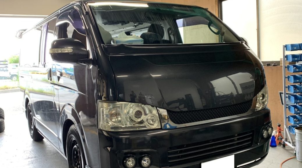TOYOTA　ハイエース