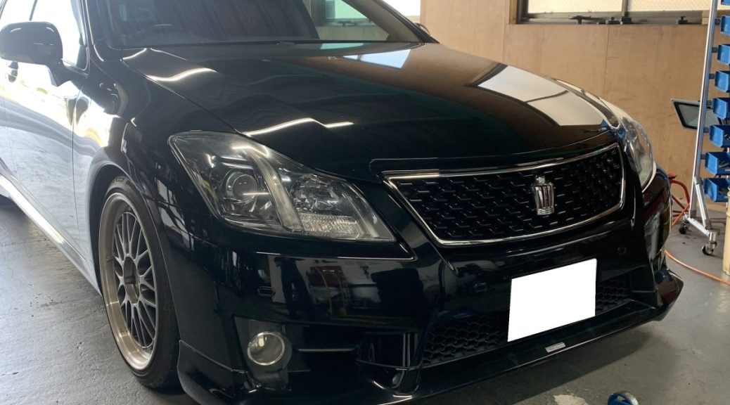 TOYOTA　クラウン