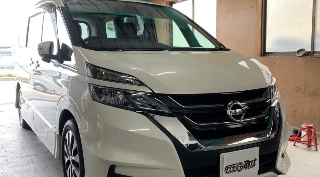 NISSAN　セレナ