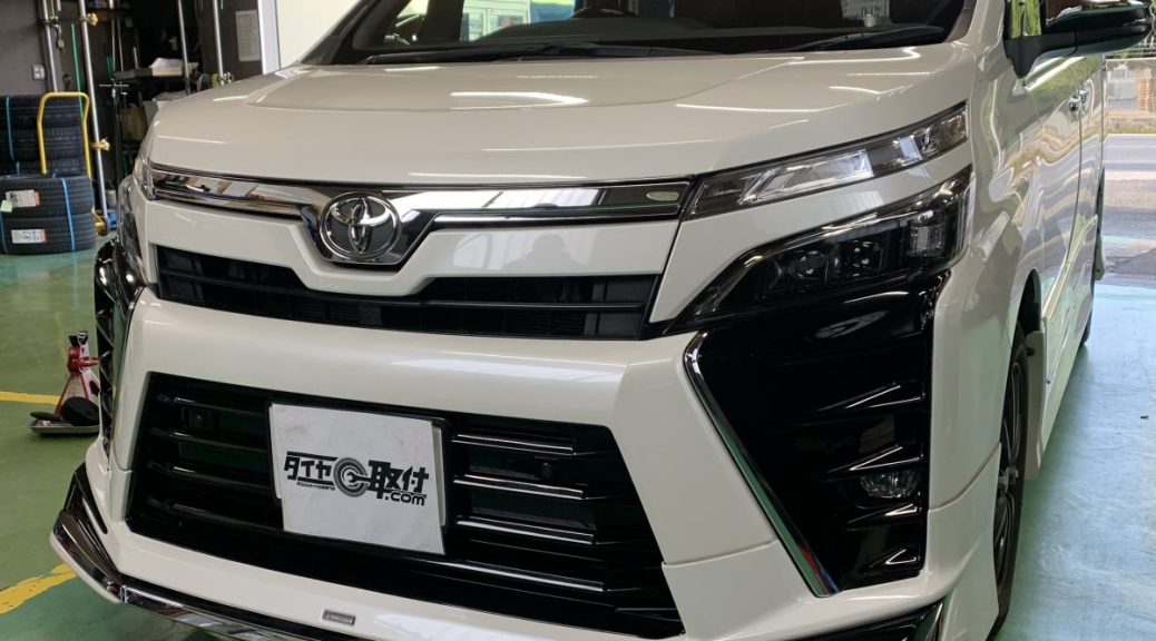 TOYOTA　VOXY