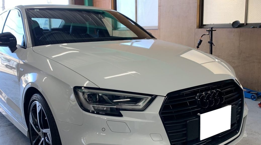 AUDI　A3