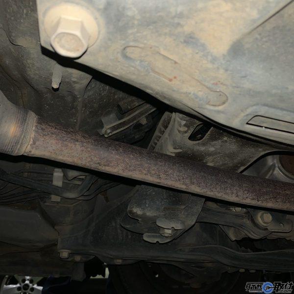 ジャッキポイント フロント