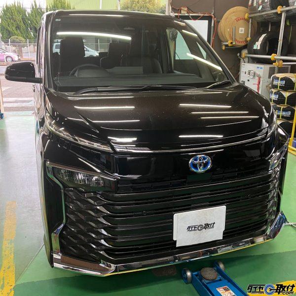 TOYOTA ヴォクシー